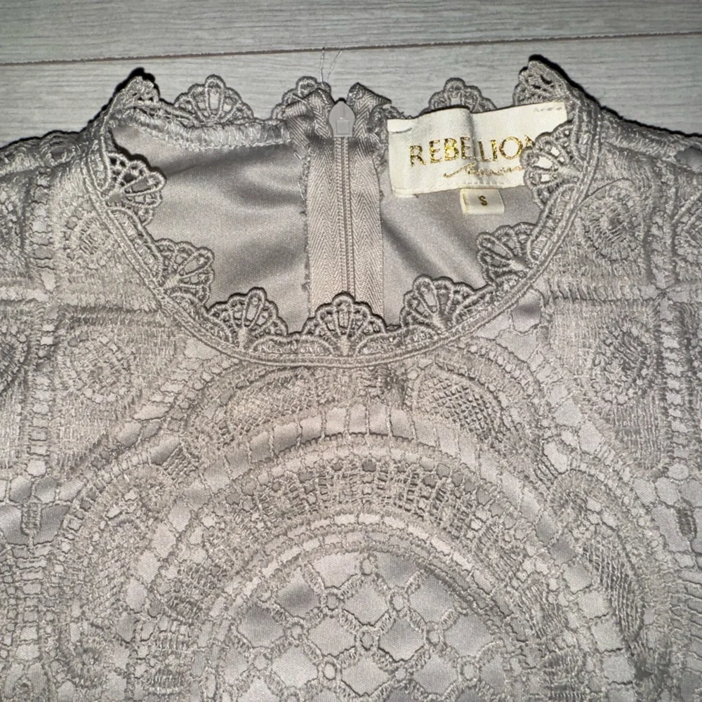 REBELLION Boho Crochet Sleeveless Top size small - Picture 8 of 10